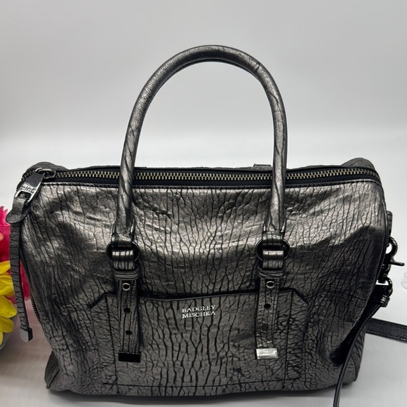 Badgley Mischka Metallic Silver Handbag MCB7786F